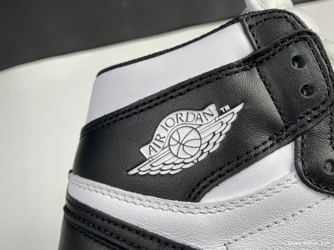 555088-010 Jordan Retro (2014) Air Black White 1 0715
